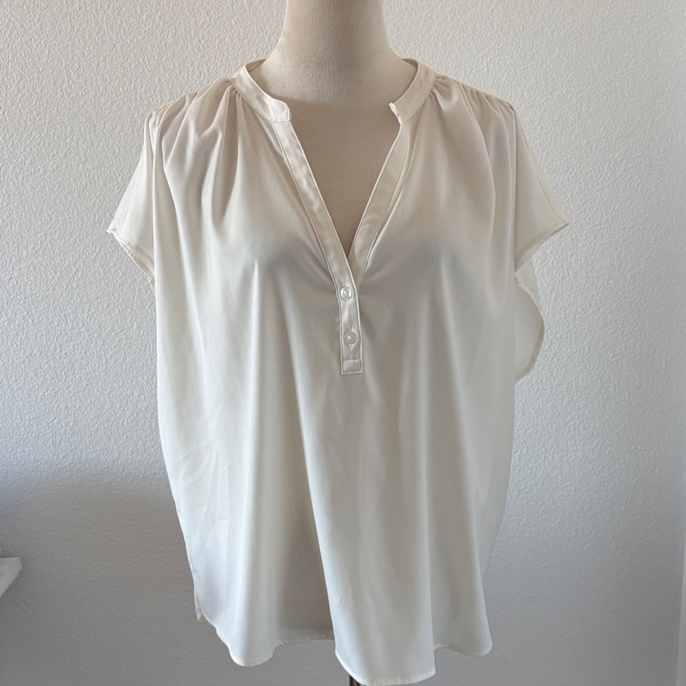 Banana Republic Elegant Cream Women's Top Short Sleeve Blouse